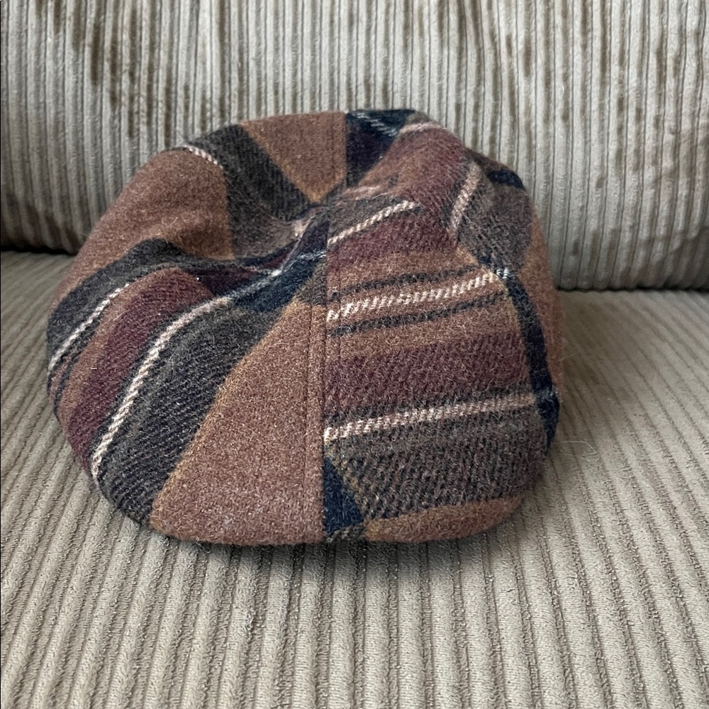 Plaid Wool Flat Cap - Picture 4 of 5